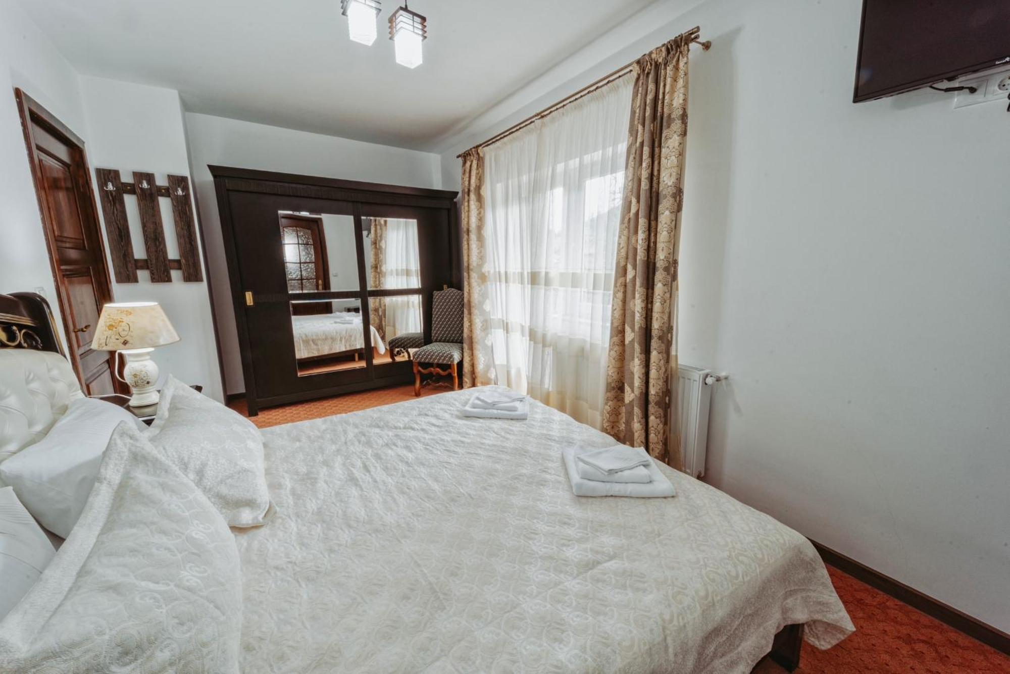 فندق Complex Turistic Constantin Bucovina Câmpulung Moldovenesc المظهر الخارجي الصورة