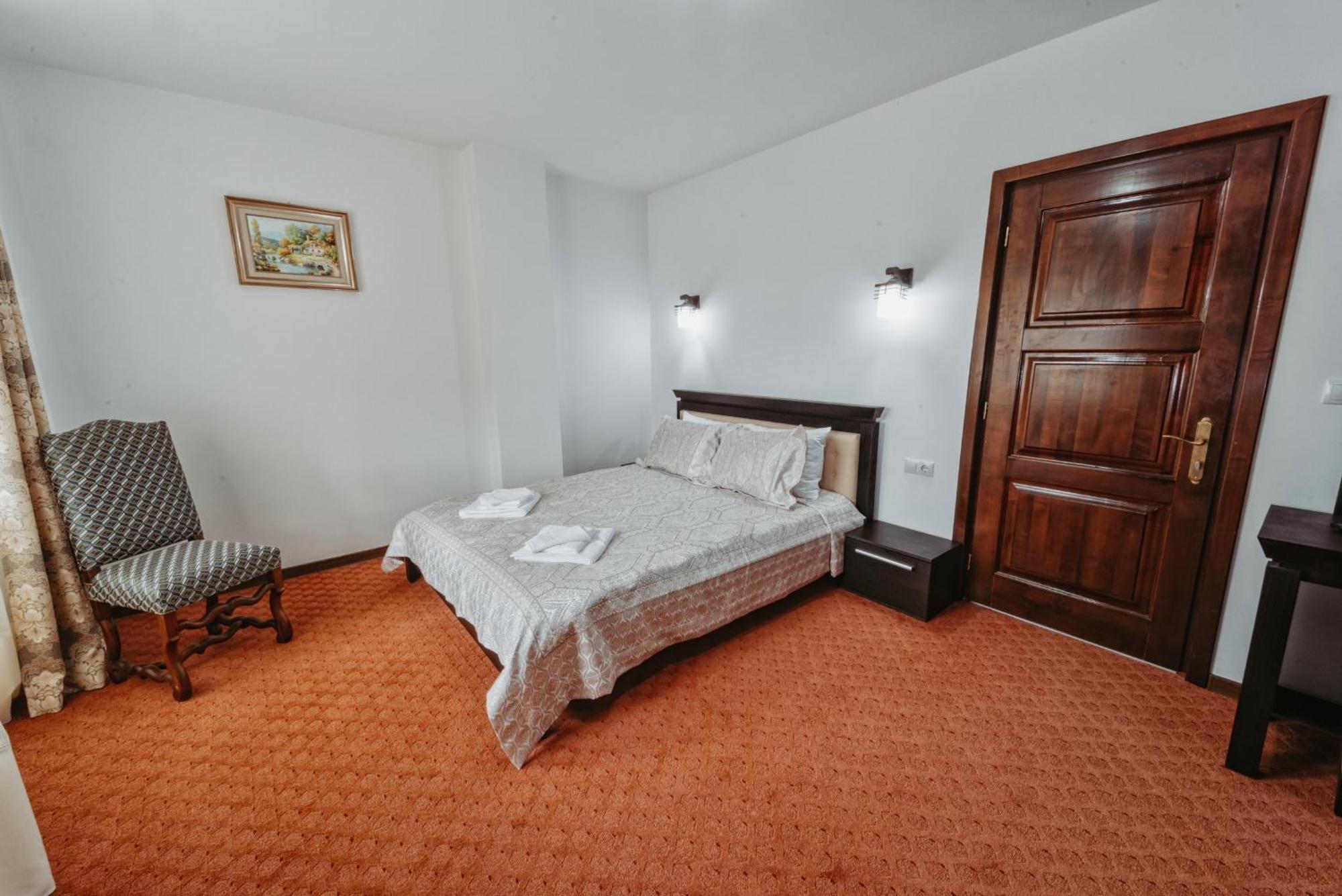فندق Complex Turistic Constantin Bucovina Câmpulung Moldovenesc المظهر الخارجي الصورة