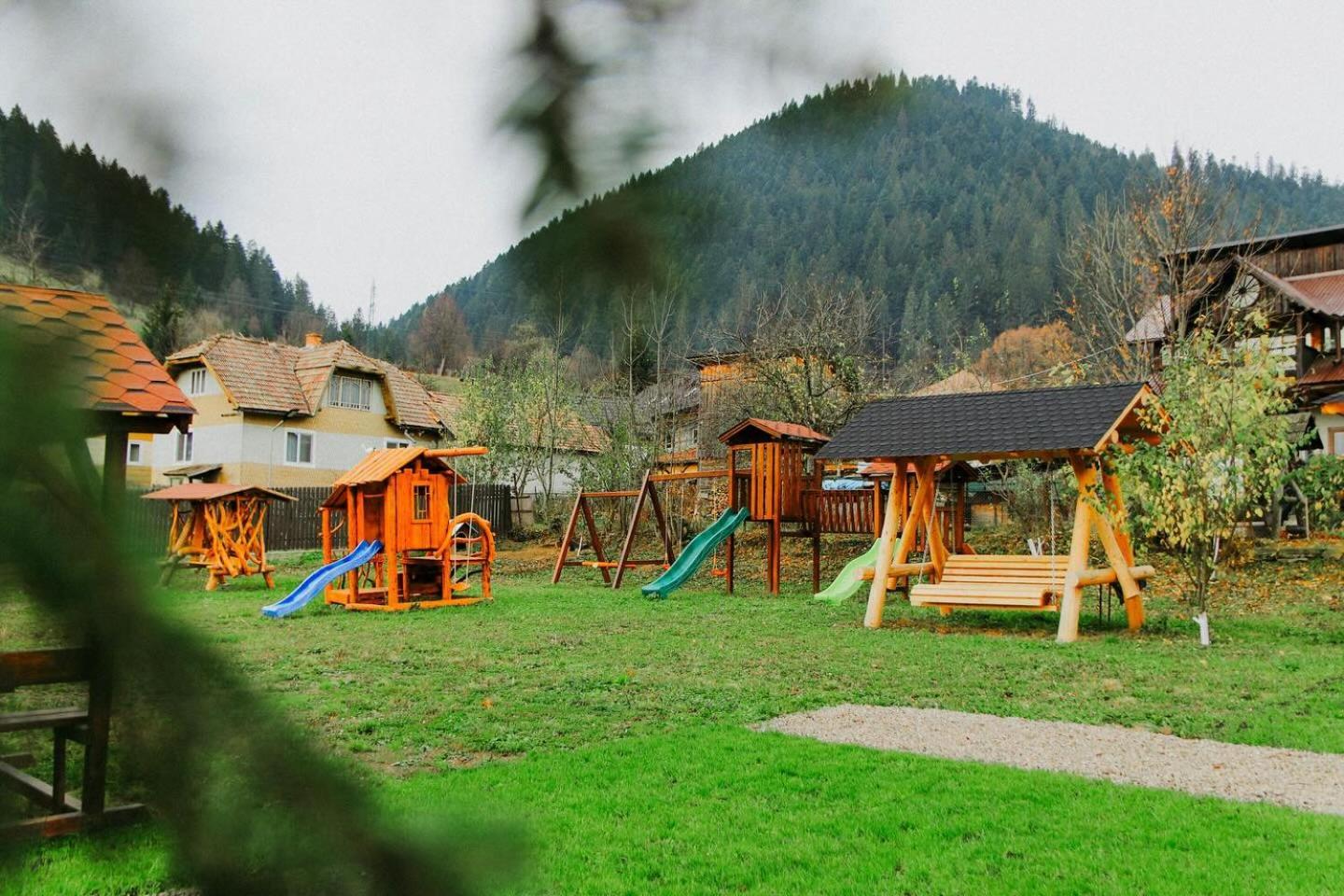 فندق Complex Turistic Constantin Bucovina Câmpulung Moldovenesc المظهر الخارجي الصورة